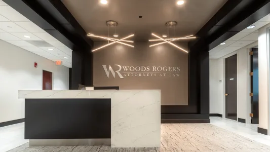 The service desk in the main entrance lobby of Woods Rogers in Roanoke, Virginia.